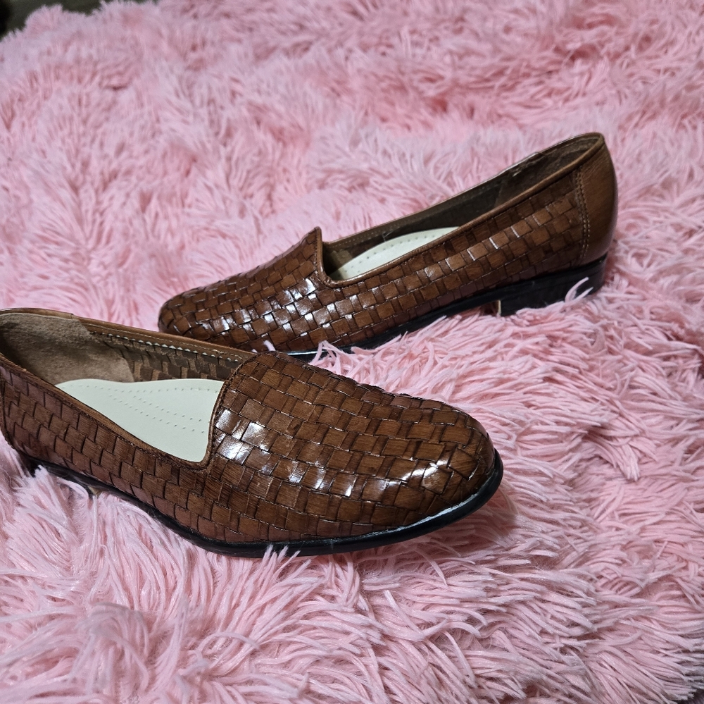 Trotters Liz Loafers Woven Flats Slip-On Comfort Shoes Leather Brown Womens Sz 7